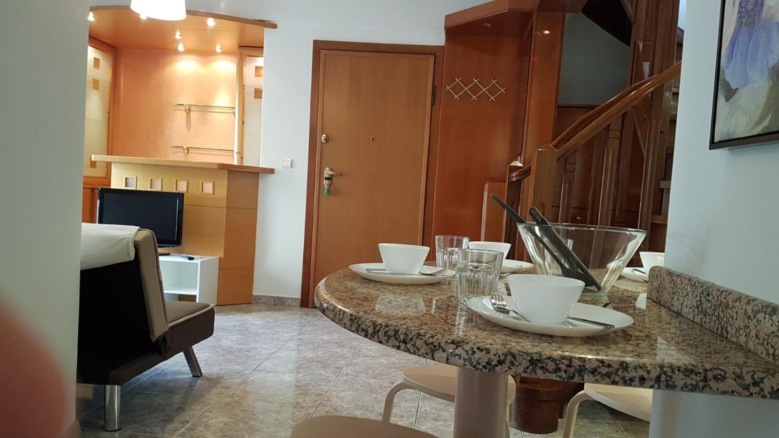 Maisonaitte-Athens Center, 4 Bd, 2 Bath Bagian luar foto